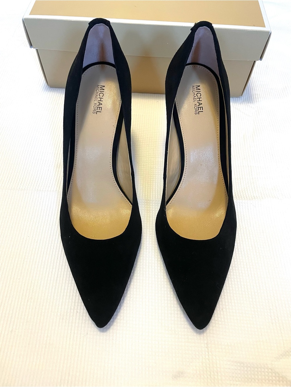 MICHAEL Michael Kors black mid pump suede